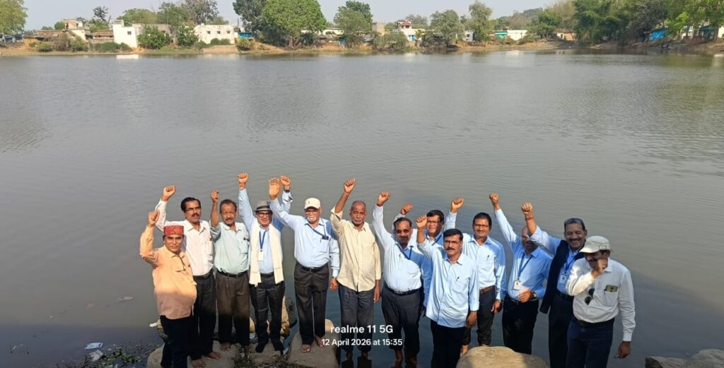 तालाब सामाजिक और सांस्कृतिक संबंधों का केंद्र होता है – डॉ सोमनाथ यादव