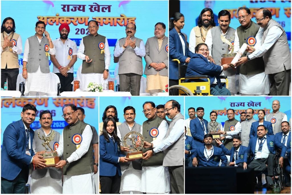 राष्ट्रीय खेल दिवस पर छत्तीसगढ़ के खिलाड़ियों को बड़ा तोहफा: 666 खिलाड़ियों को ₹1.74 करोड़, 156 खिलाड़ियों के लिए सरकारी नौकरी का रास्ता खुला