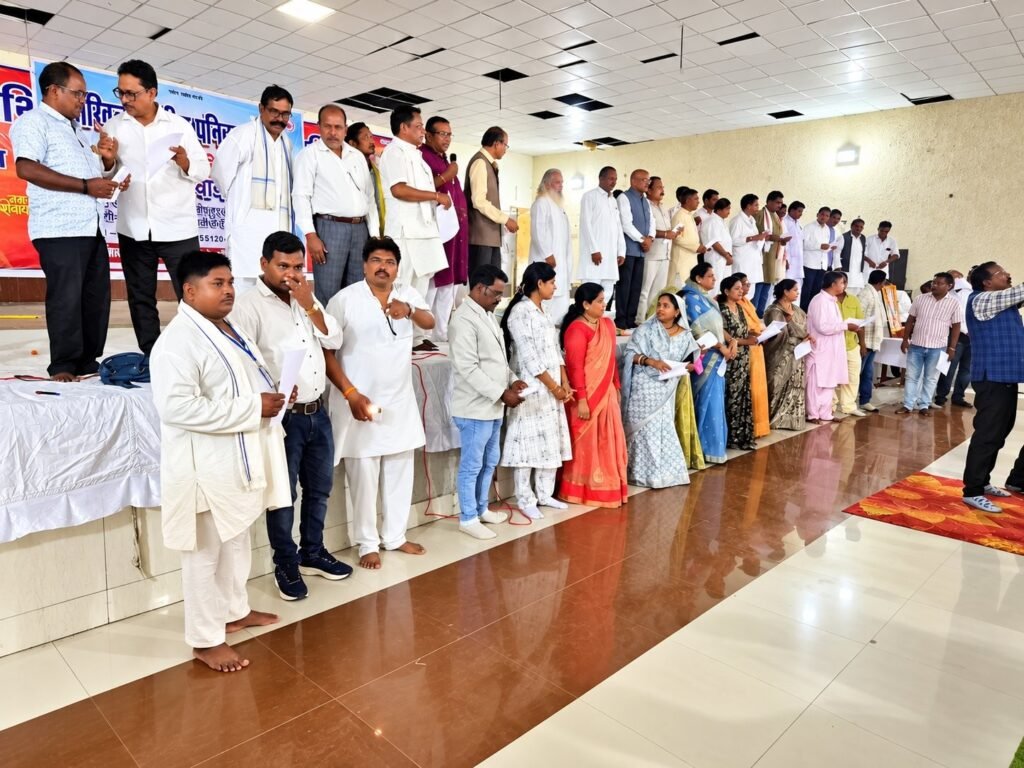 बिलासपुर से गूंजा ST आरक्षण का शंखनाद, राष्ट्रीय बैठक में एकजुट हुआ पनिका समाज