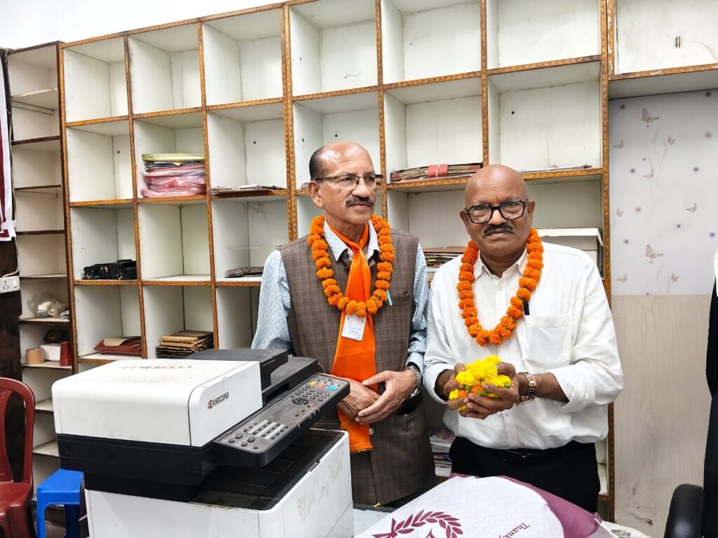 राष्ट्रीय अध्यक्ष बनने पर बिलासपुर के पनिका समाज दी प्रोफेसर डॉ फूलदास महंत को दी बधाई